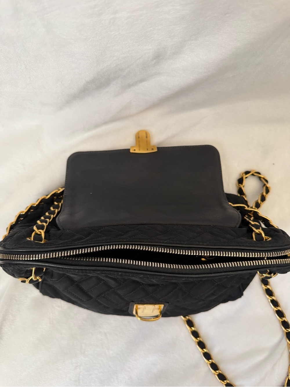 PRADA Vintage Tessuto Quilted Black and Gold Nylon Bag - Picture 11 of 12
